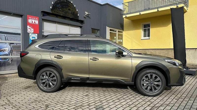 Neu Subaru Outback Active 169 PS (124 kW) 2025 Autumn green Kombi