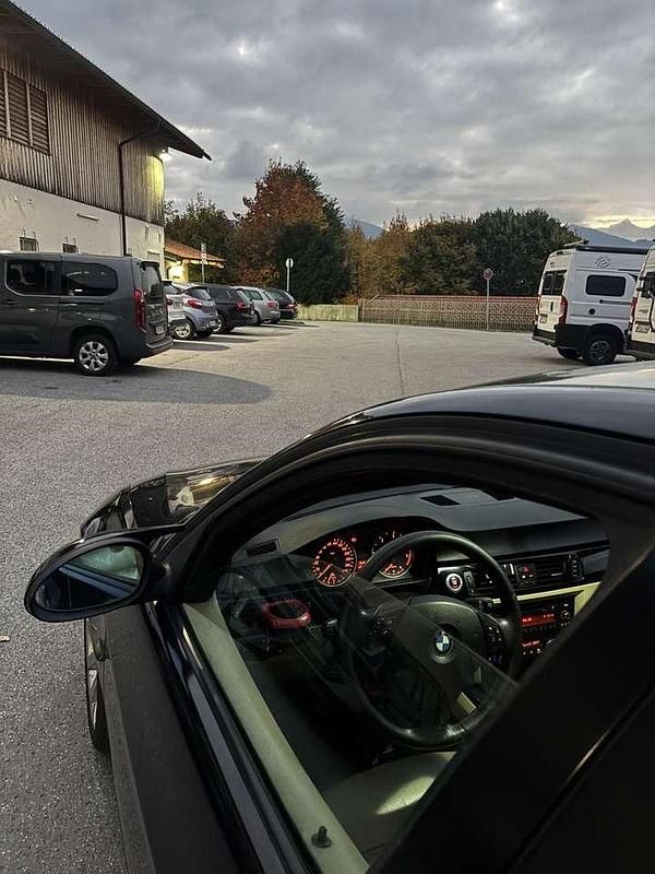 Gebraucht BMW 320 163 PS (119 kW) 2007 Limousine