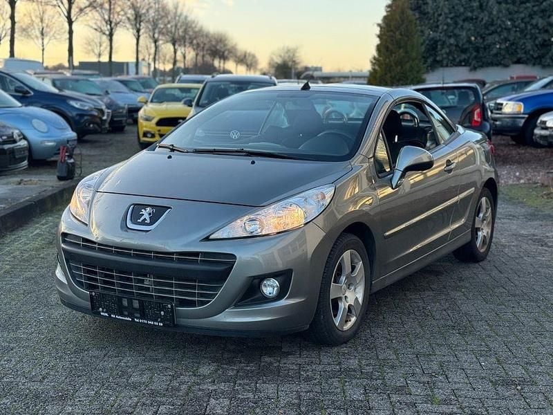 Grau Gebraucht 2013 Peugeot 207 CC Active Cabrio | 6.900 € (Fairer Preis) - Bild 1/4