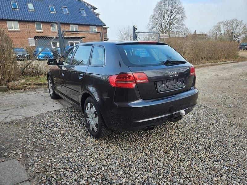 Second-hand Audi A3 125 CP (91 kW) 2009 Negru Hatchback