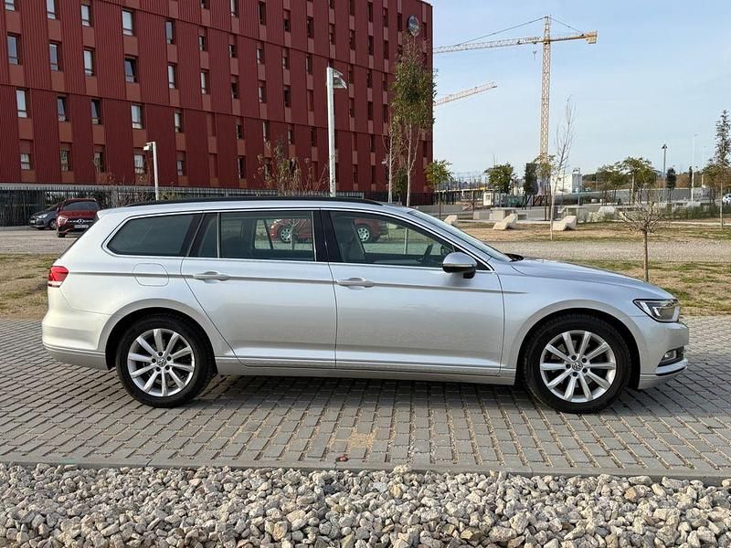 Gebraucht VW Passat 150 PS (110 kW) 2015 Silber Kombi