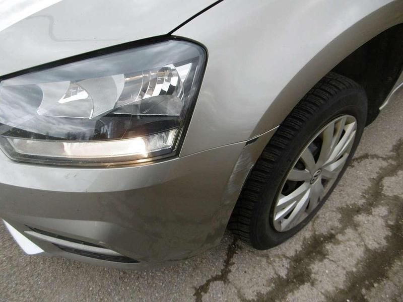 Gebraucht Skoda Yeti Active 105 PS (77 kW) 2015 Cappuccinobeige metallic SUV
