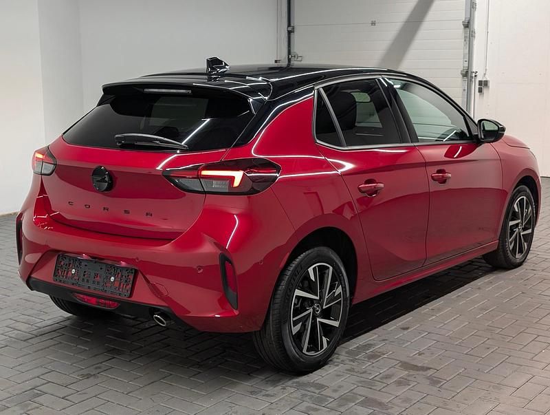 Gebraucht Opel Corsa 101 PS (74 kW) 2024 Kardio rot met. Kleinwagen