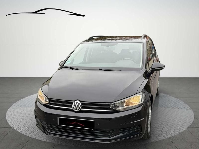 Deep black perleffekt Gebraucht 2016 VW Touran Trendline Van / Kleinbus | 15.000 € (Guter Preis) - Bild 1/4