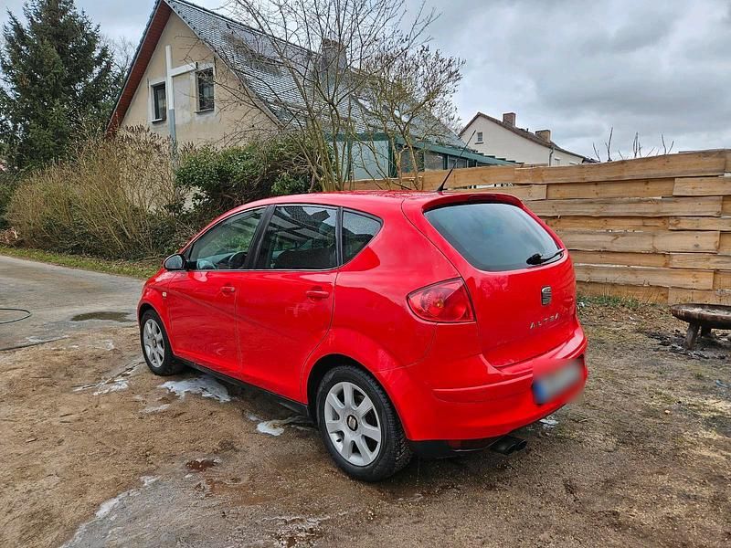 Gebraucht Seat Altea 150 PS (110 kW) 2004 Rot Van / Kleinbus
