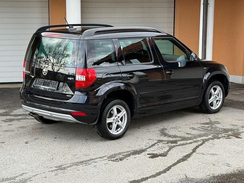 Gebraucht Skoda Yeti Drive 150 PS (110 kW) 2017 Schwarz SUV