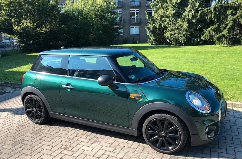 Grün Gebraucht 2015 Mini ONE Kleinwagen | 8.450 € - Bild 1/4