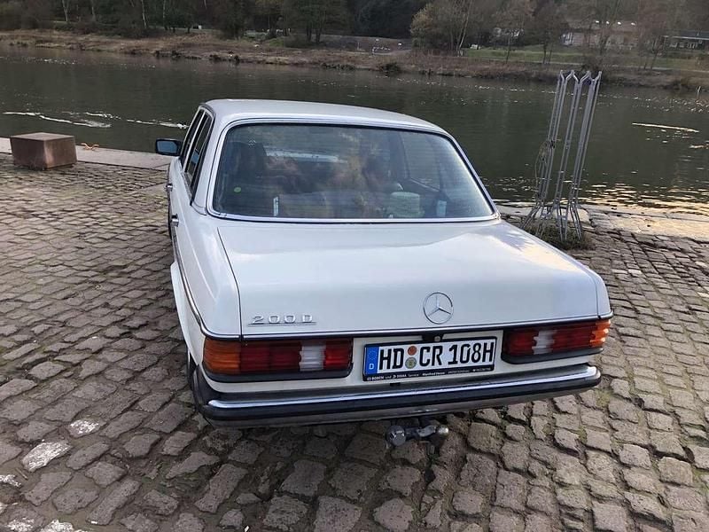 Gebraucht 1983 Mercedes 240 Limousine | 5.500 € - Bild 1/4