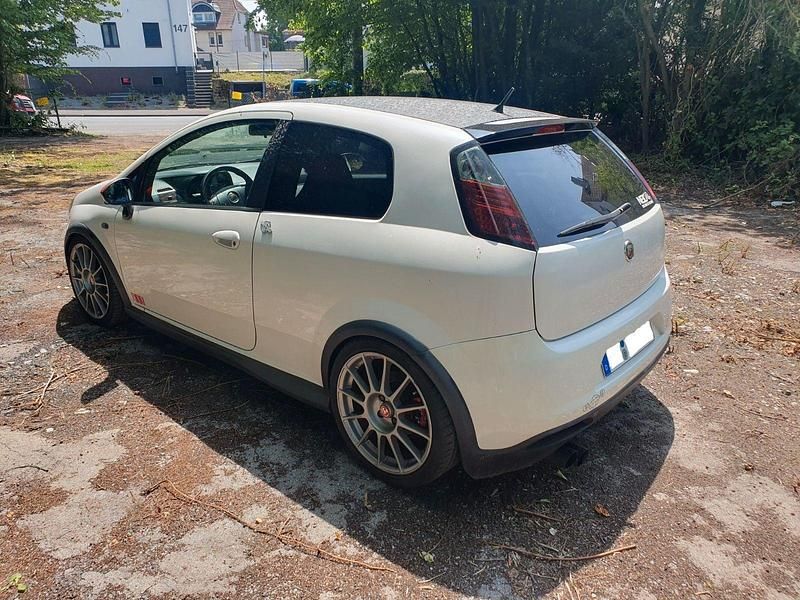 Gebraucht Abarth Grande Punto 155 PS (114 kW) 2008 Weiß Kleinwagen