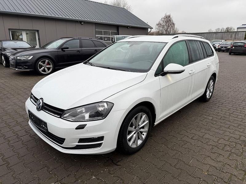 Weiß Gebraucht 2016 VW Golf VII LOUNGE Kombi | 8.900 € (Fairer Preis) - Bild 1/4