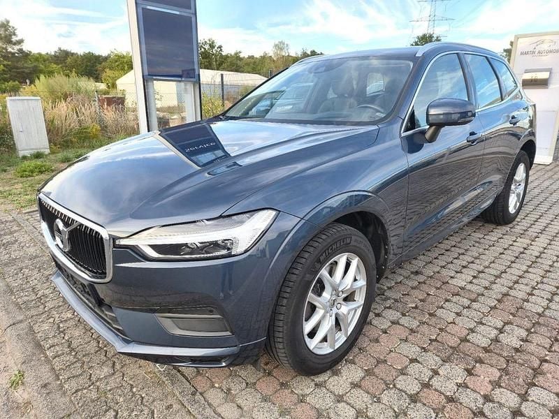 Blau Gebraucht 2020 Volvo XC60 Momentum SUV | 27.900 € (Superpreis) - Bild 1/4
