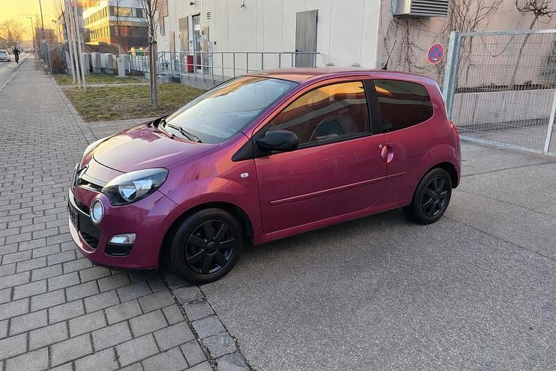 Gebraucht Renault Twingo 75 PS (55 kW) 2012 Rot Kleinwagen