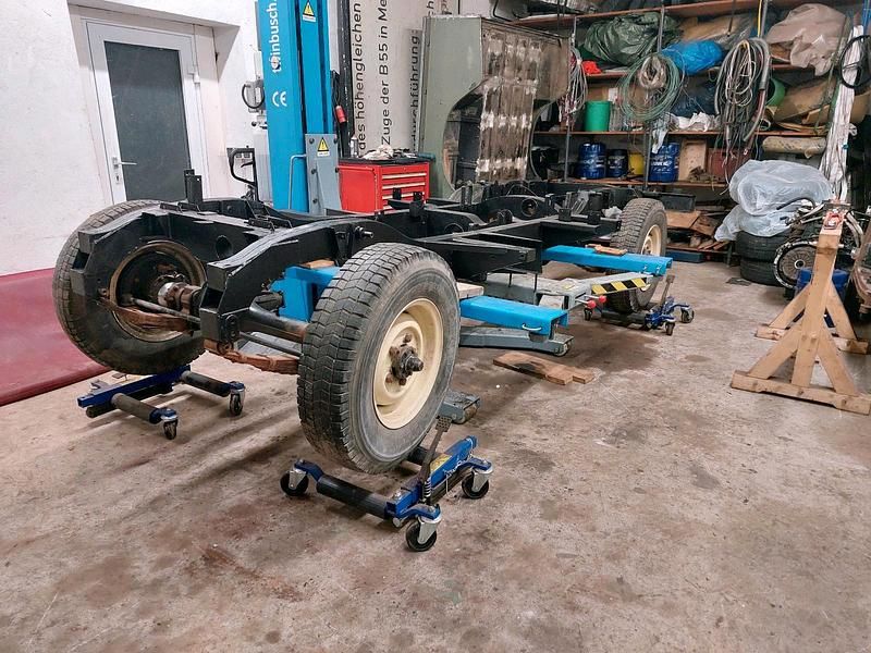 Gebraucht Land Rover 3 70 PS (51 kW) 1977 Grün SUV