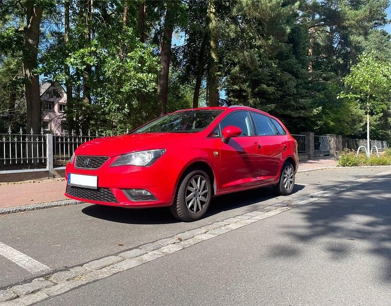 Rot Gebraucht 2013 Seat Ibiza ST Ecomotive Kombi | 6.000 € (Fairer Preis) - Bild 1/4