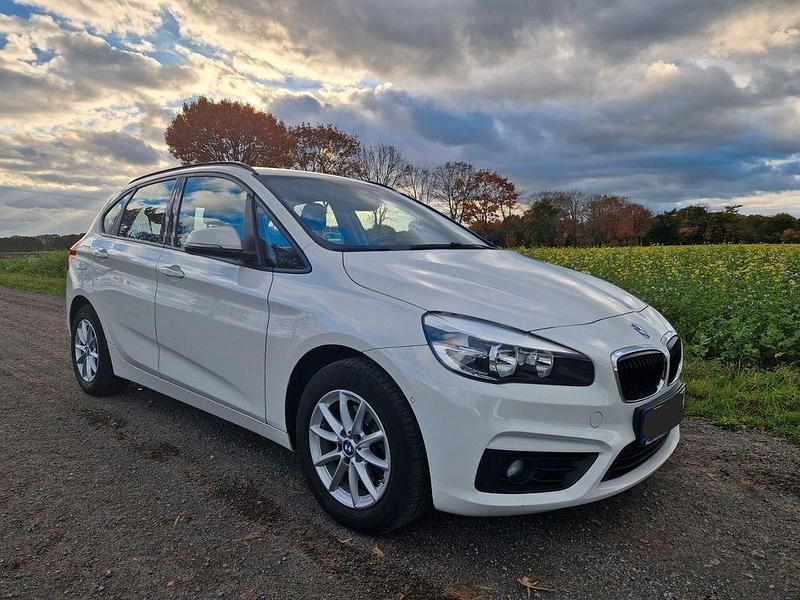 Gebraucht BMW 216 Active Tourer 116 PS (85 kW) 2017 Weiß Van / Kleinbus