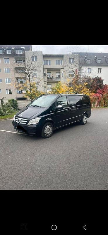 Schwarz Gebraucht 2011 Mercedes Viano Edition Van / Kleinbus | 13.600 € (Superpreis) - Bild 1/4