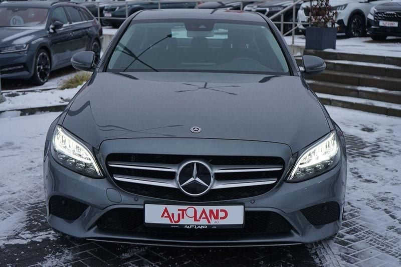 Gebraucht Mercedes C180 Avantgarde 156 PS (114 kW) 2019 Grau Limousine