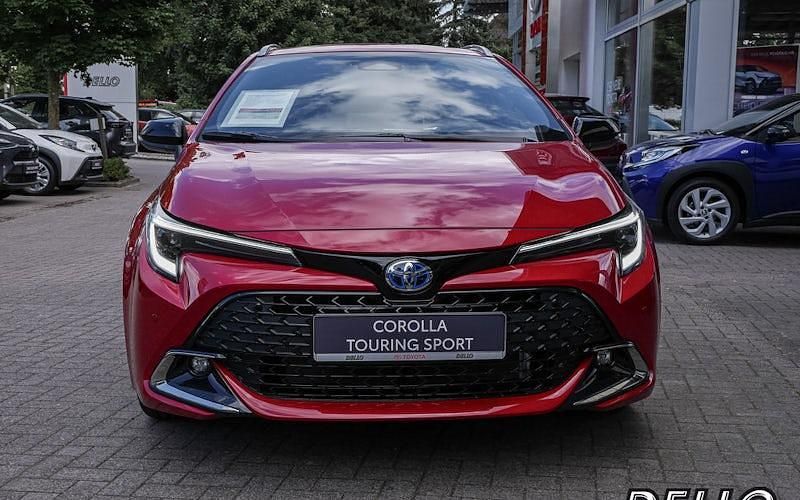 Neu Toyota Corolla 140 PS (102 kW) 2025 Rot Kombi
