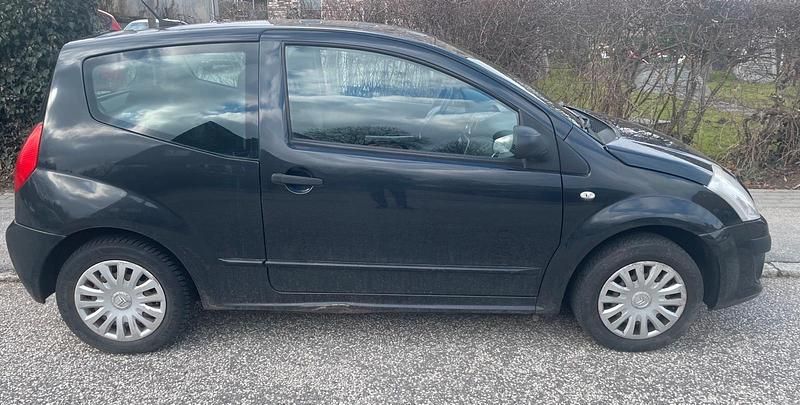 Gebraucht Citroën C2 60 PS (44 kW) 2009 Schwarz Kleinwagen
