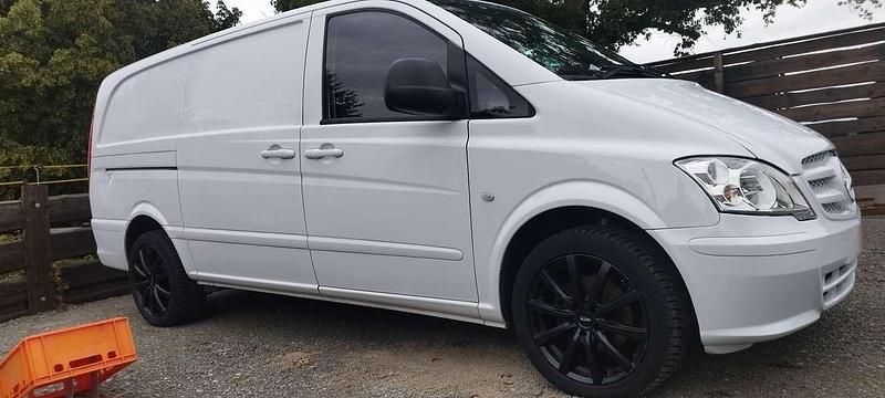 Weiß Gebraucht 2014 Mercedes Vito Van / Kleinbus | 11.900 € (Superpreis) - Bild 1/4