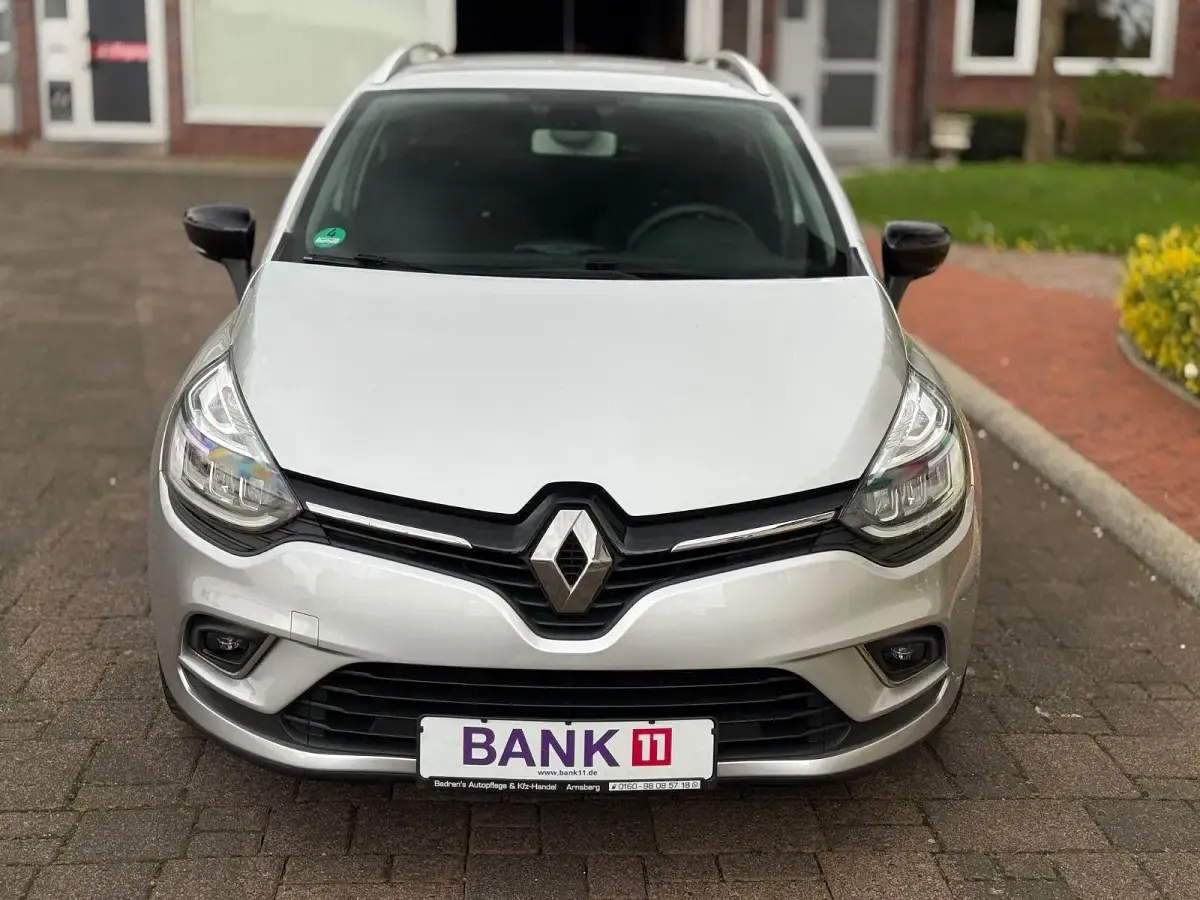 Gebraucht Renault Clio LIMITED 90 PS (66 kW) 2016 Silber Kombi