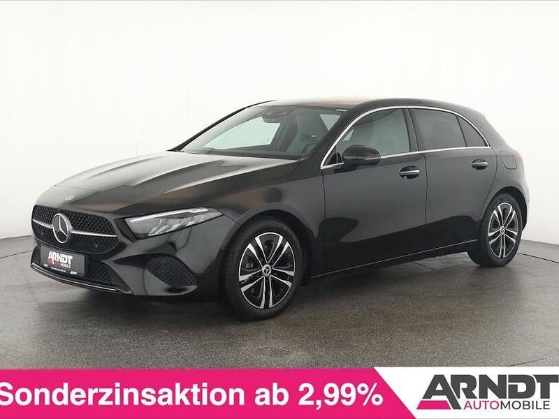 Gebraucht Mercedes A200 Progressive 177 PS (130 kW) 2024 Kosmosschwarz Limousine