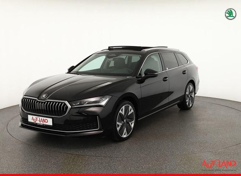 Schwarz Gebraucht 2024 Skoda Superb Kombi | 41.990 € (Guter Preis) - Bild 1/4