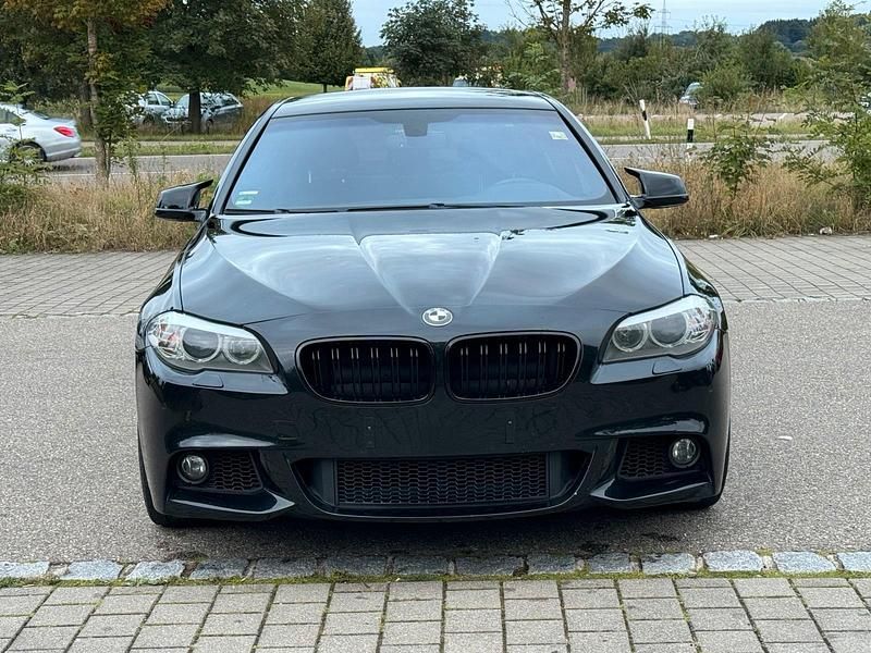 Usata BMW 520 184 CV (135 kW) 2012 Nero Berlina
