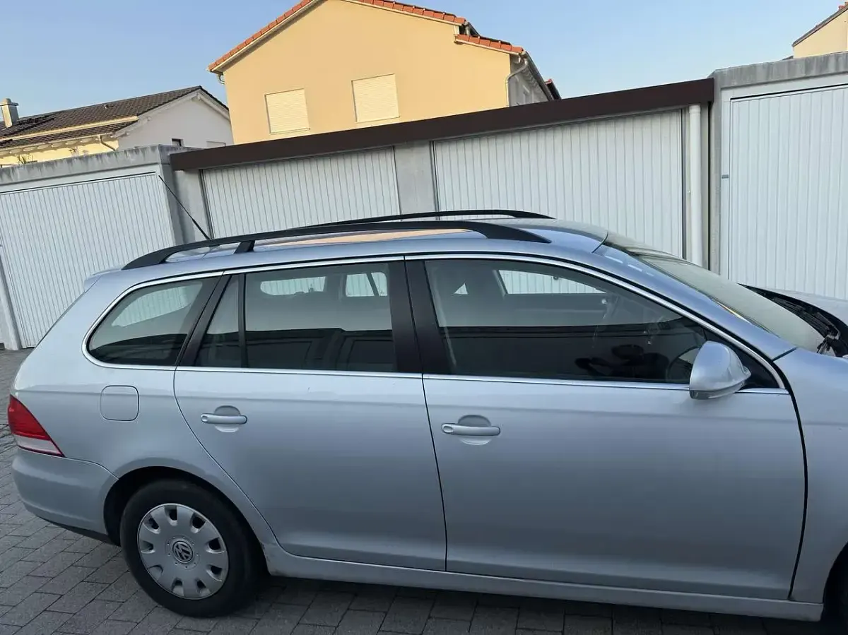Gebraucht VW Golf VI Comfortline 122 PS (89 kW) 2009 Limousine