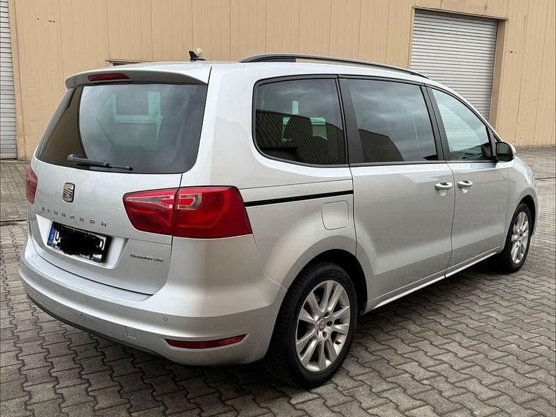 Gebraucht Seat Alhambra Style 140 PS (102 kW) 2011 Silber Van / Kleinbus