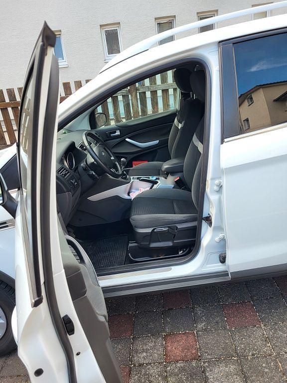 Gebraucht Ford Kuga Trend 140 PS (102 kW) 2011 Weiß SUV