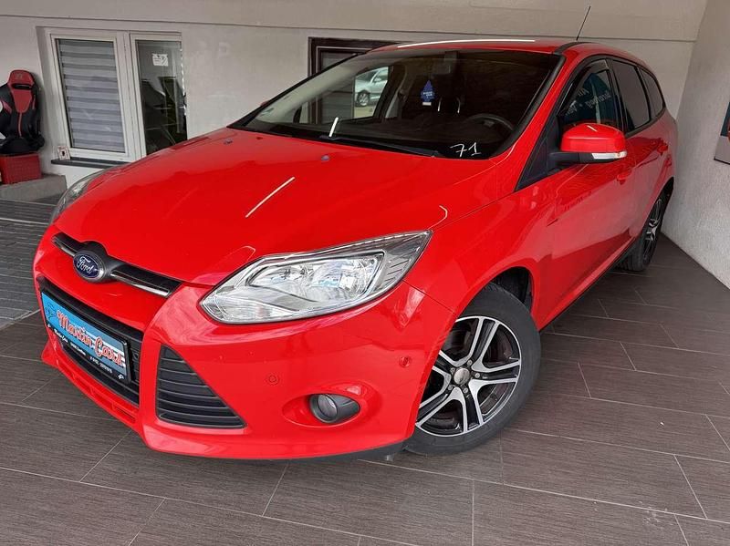 Rot Gebraucht 2014 Ford Focus Kombi | 3.399 € (Fairer Preis) - Bild 1/4
