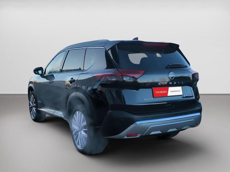 Neu Nissan X-Trail Tekna+ 158 PS (116 kW) 2025 Black pearl (m) SUV