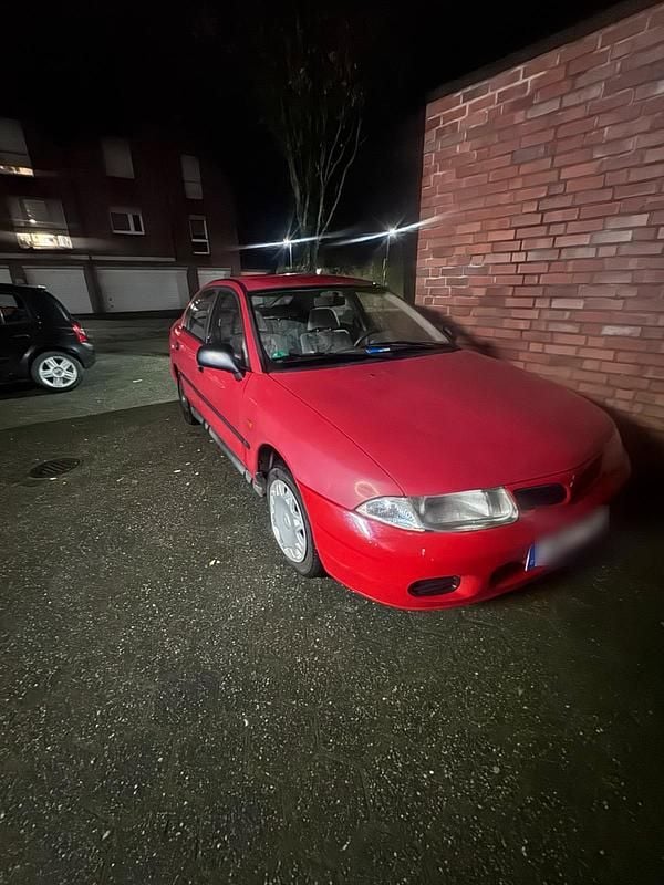 Gebraucht Mitsubishi Carisma 100 PS (73 kW) 1997 Rot Limousine