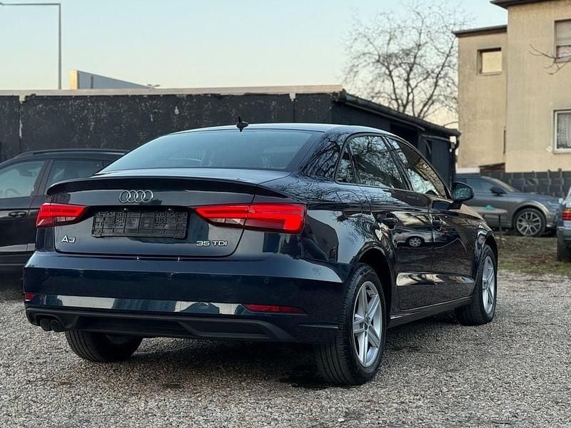 Gebraucht Audi A3 Comfort 150 PS (110 kW) 2020 Blau Limousine