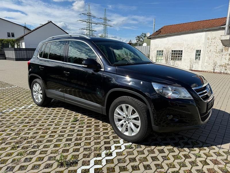 Schwarz Gebraucht 2010 VW Tiguan Freestyle SUV | 7.400 € (Guter Preis) - Bild 1/4