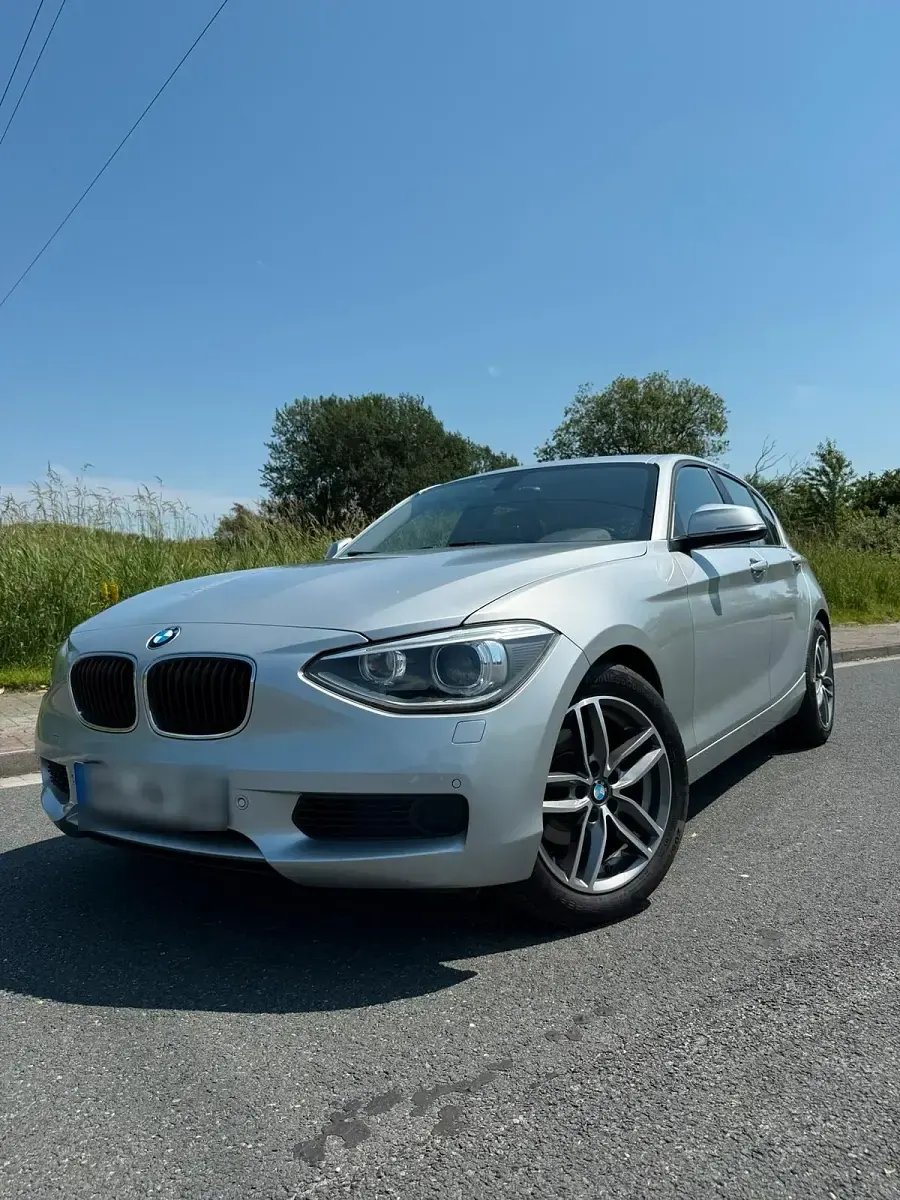 Gebraucht BMW 118 Advantage 170 PS (125 kW) 2012 Silber Kleinwagen