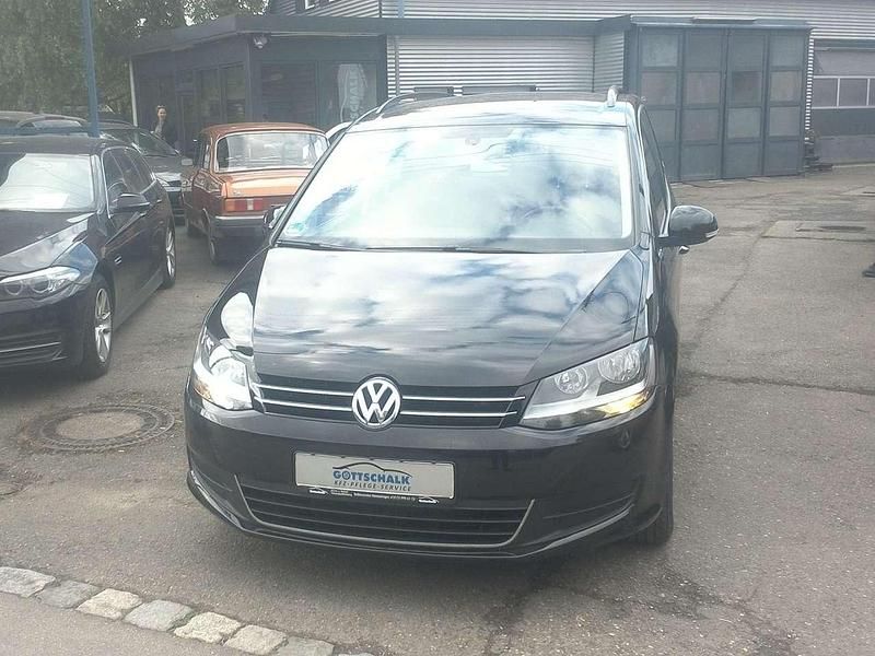 Schwarz Gebraucht 2014 VW Sharan Comfortline Van / Kleinbus | 11.299 € (Superpreis) - Bild 1/4