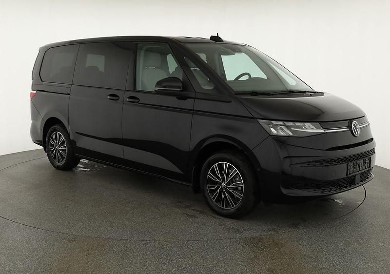 Deep black perleffekt Gebraucht 2025 VW T7 Life Van | 56.184 € (Guter Preis) - Bild 1/4