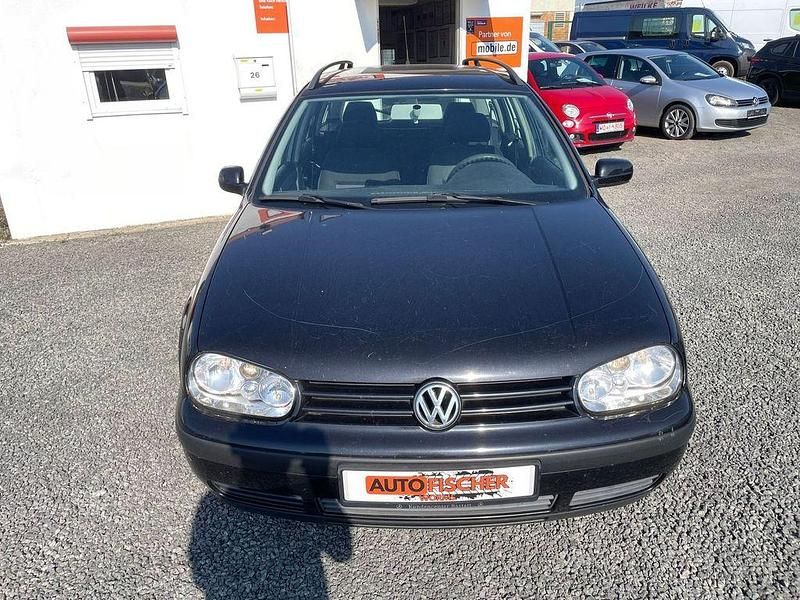 Gebraucht VW Golf IV 101 PS (74 kW) 2002 Black magic perleffekt Limousine