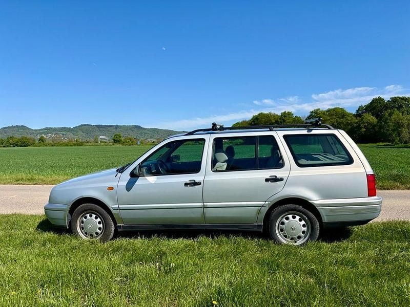 Gebraucht VW Golf III 101 PS (74 kW) 1998 Silber Limousine
