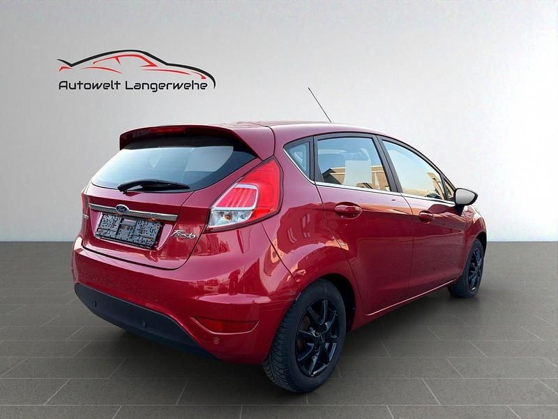 Używany Ford Fiesta Titanium 140 KM (102 kW) 2016 Czerwony Hatchback
