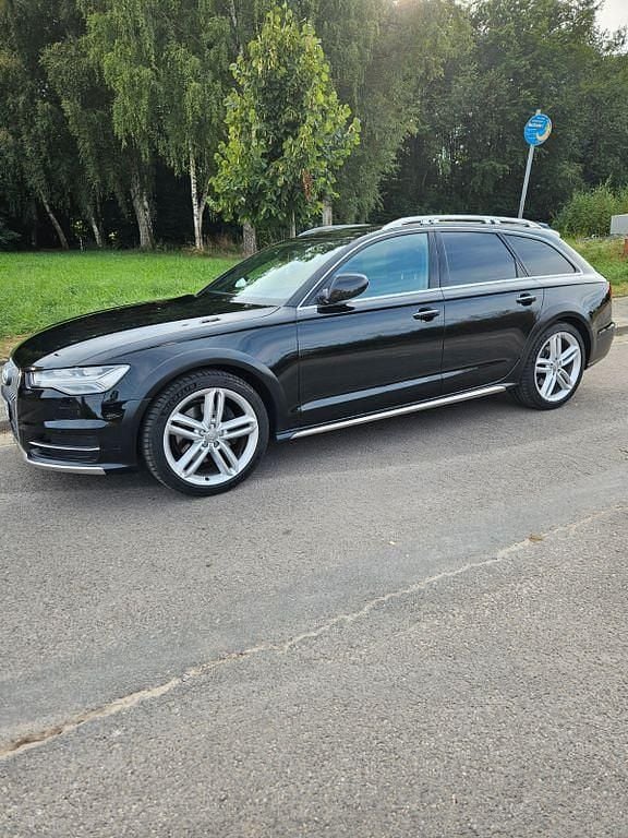 Schwarz Gebraucht 2017 Audi A6 Allroad Ambiente Kombi | 20.850 € (Superpreis) - Bild 1/4