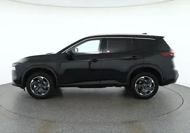 Neu Nissan X-Trail 360º 163 PS (119 kW) 2026 Diamantschwarzmet. SUV