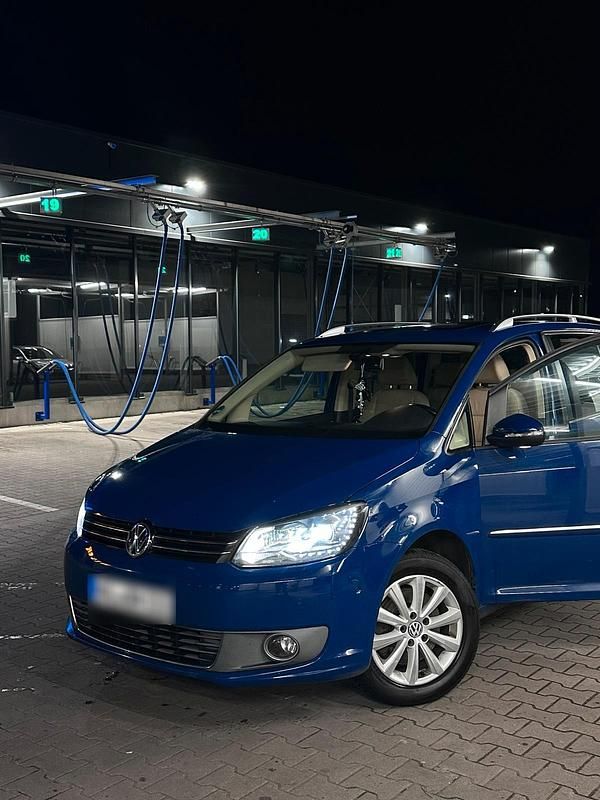 Blau Gebraucht 2012 VW Touran Van / Kleinbus | 8.500 € (Fairer Preis) - Bild 1/4