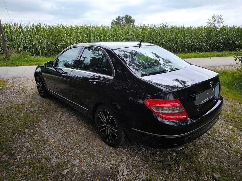 Gebraucht Mercedes C300 Avantgarde 231 PS (169 kW) 2010 Schwarz Limousine