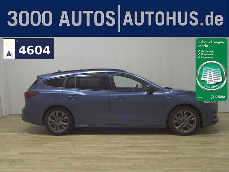 Chromablau metallic Gebraucht 2023 Ford Focus ST-Line Kombi | 18.980 € (Guter Preis) - Bild 1/4