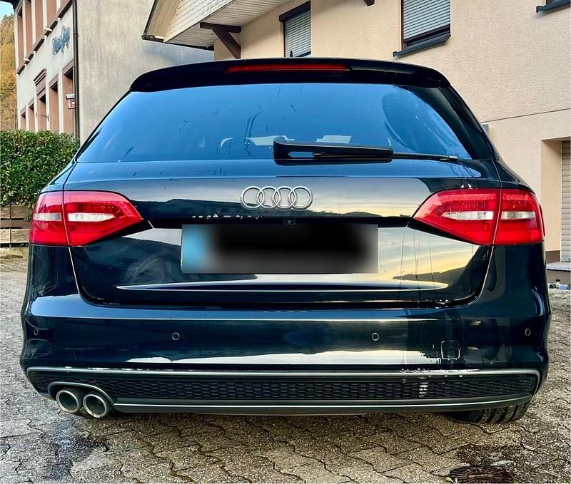 Gebraucht Audi A4 S-Line 177 PS (130 kW) 2014 Schwarz Kombi