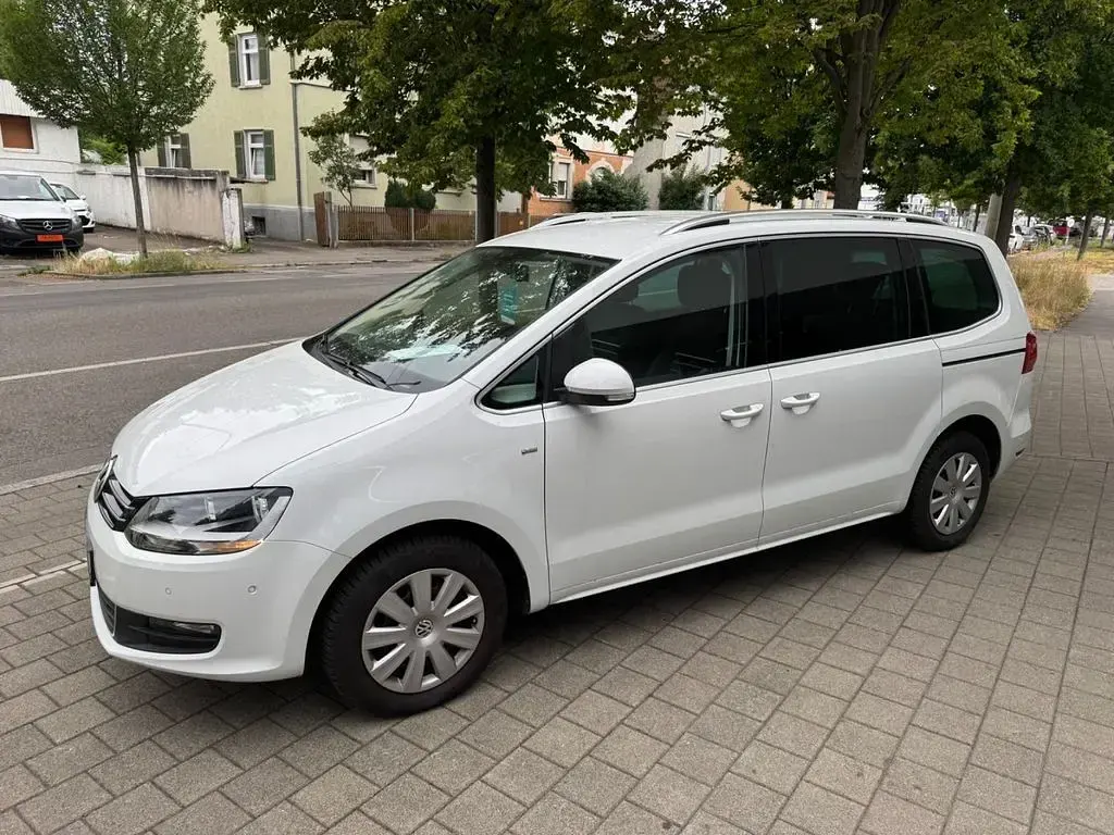 Gebraucht VW Sharan Cup 150 PS (110 kW) 2014 Weiß Van / Kleinbus