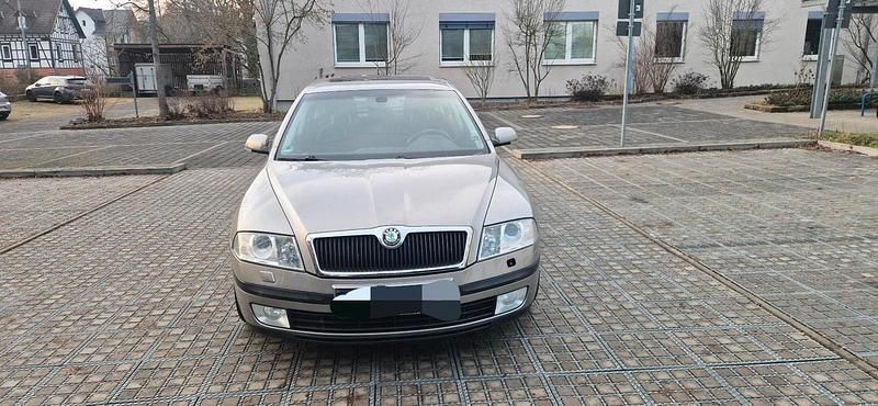 Gebraucht Skoda Octavia 102 PS (75 kW) 2007 Silber Limousine
